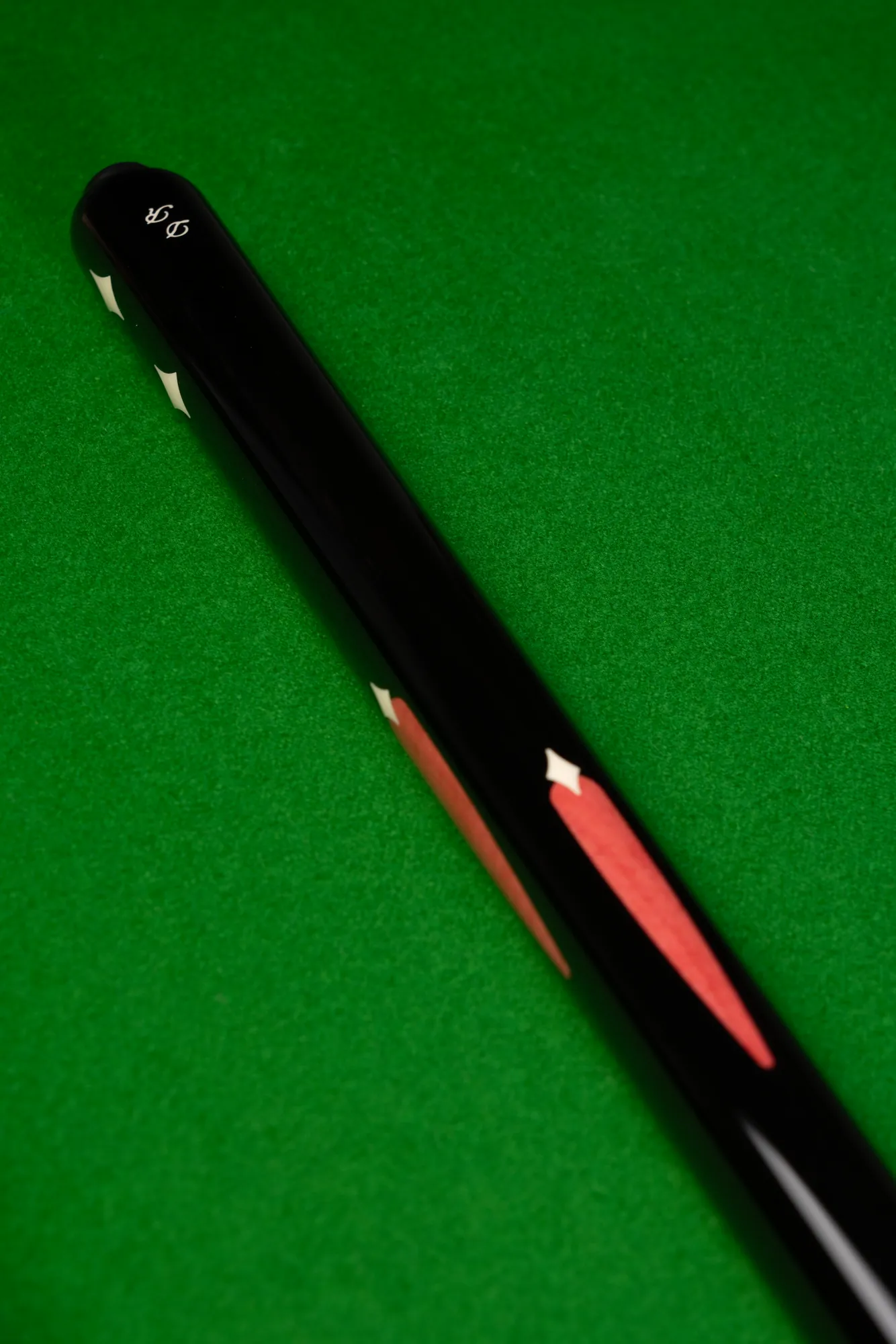 S-12b cue close-up
