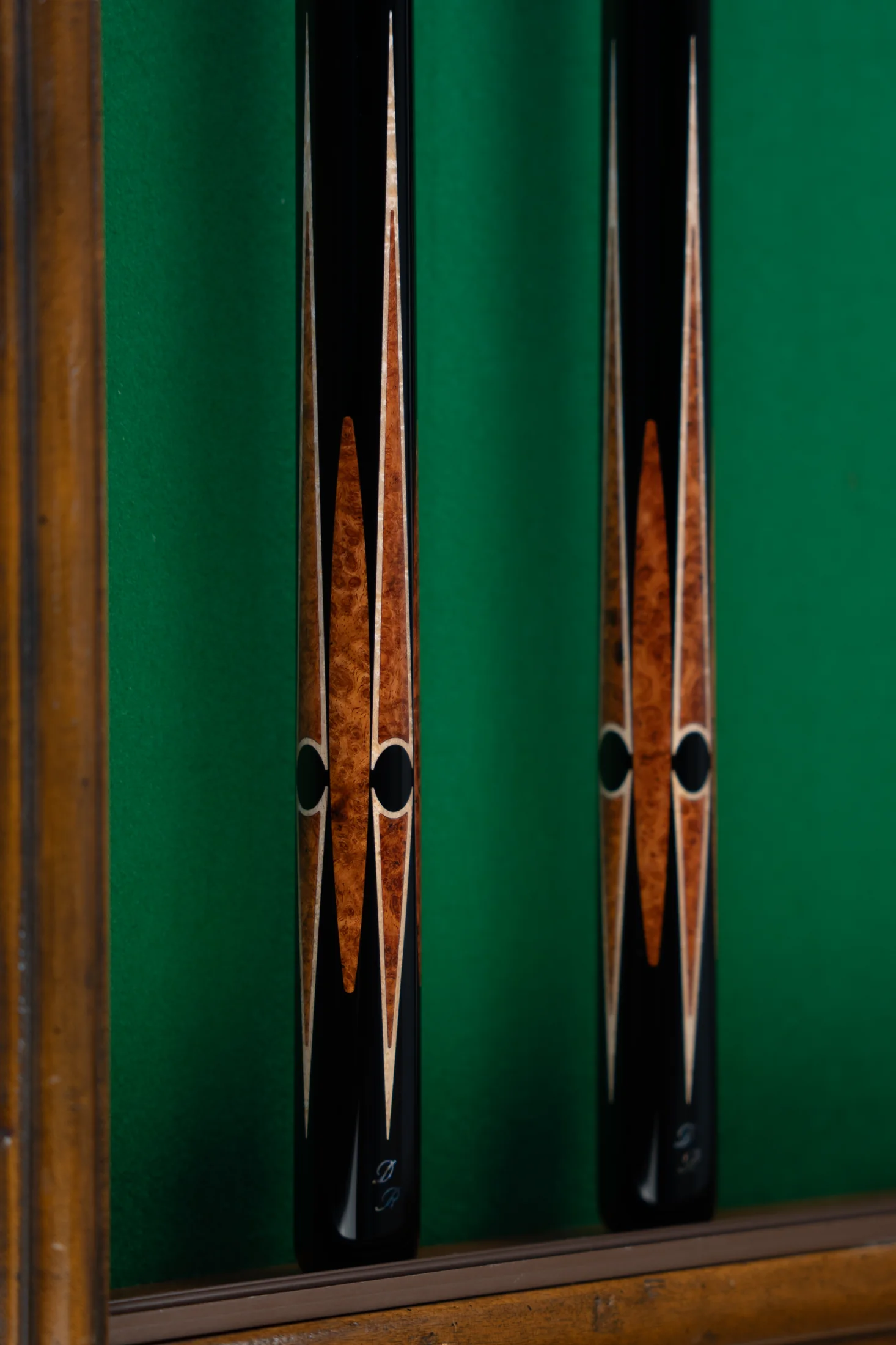 S-16 close-up standing cues