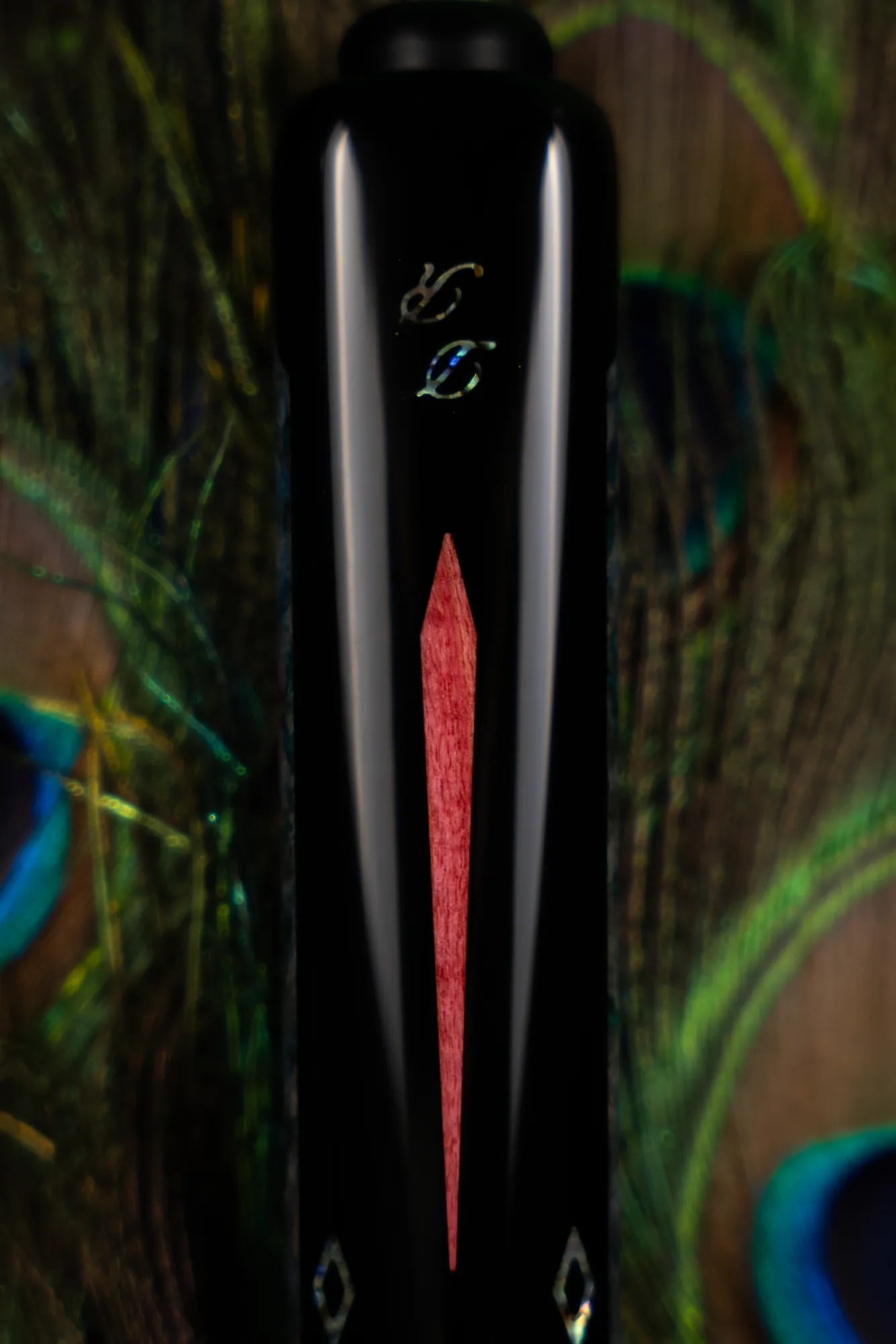 S-17b cue close-up