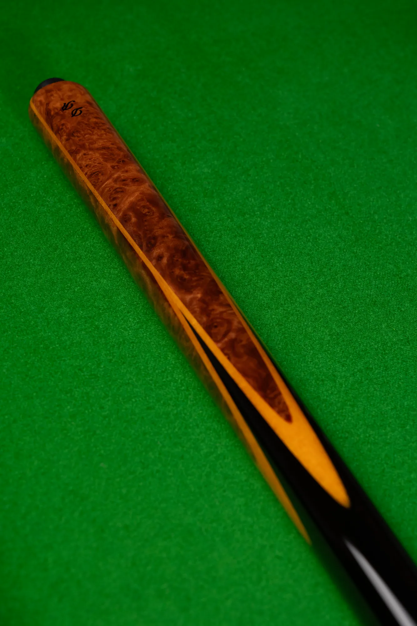 S-4b cue close-up